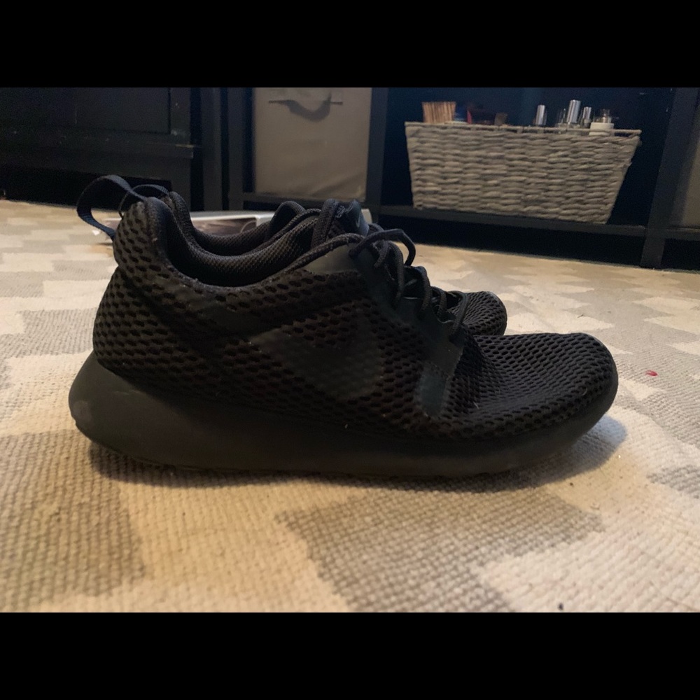 Nike roshes